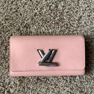 Twist Wallet Louis Vuitton
